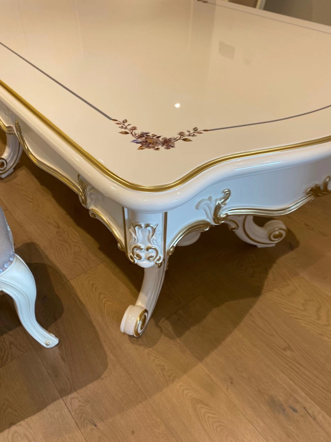 Lyon Dining Table