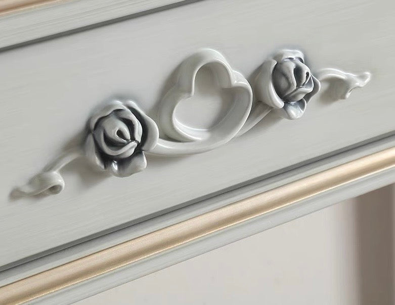 Gabrielle French Drawer Chest