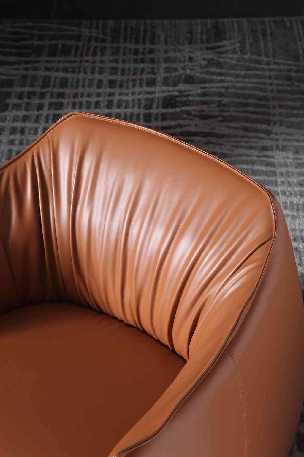 Luca armchair online