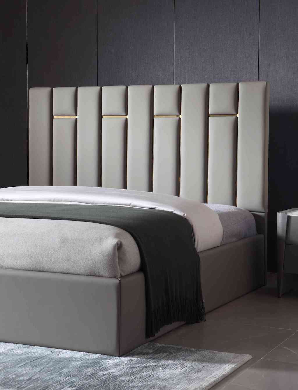 Donato Bed